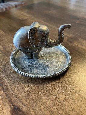 Vintage Elephant Ring Dish Jewelry Tray - Silver Tone